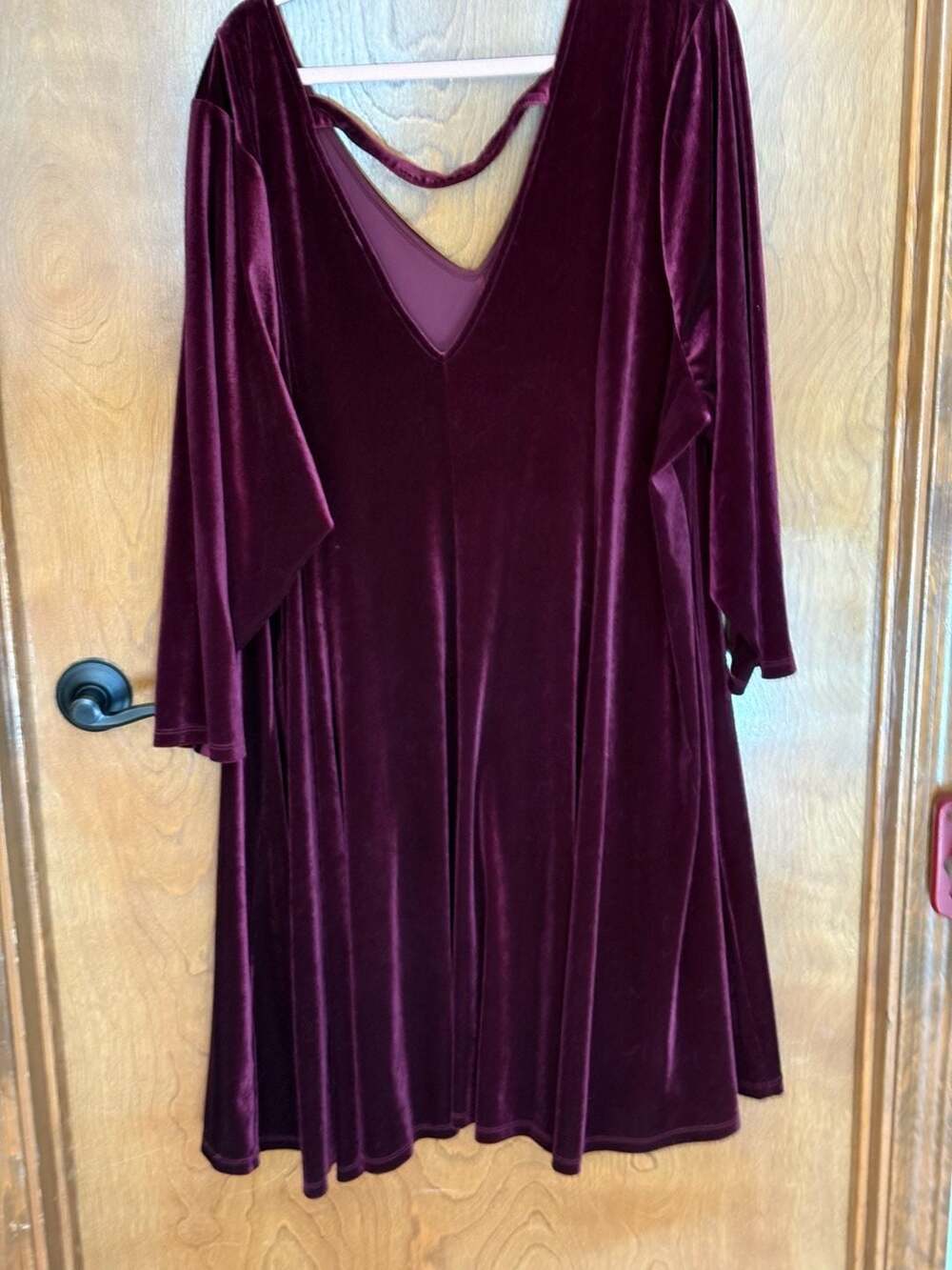 Torrid Velvet Dress Size 5 Burgundy V-Neck 3/4 Sleeve